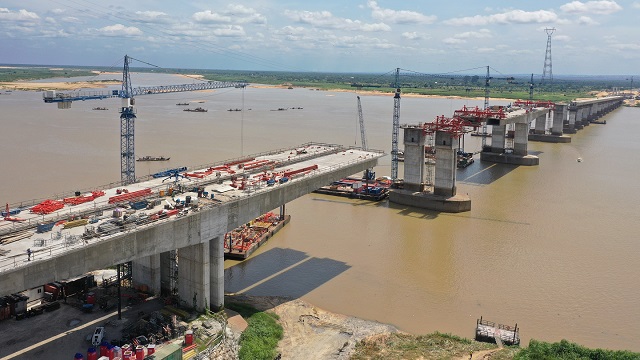 Niger Bridge - Finished superstructure works at Axis 280